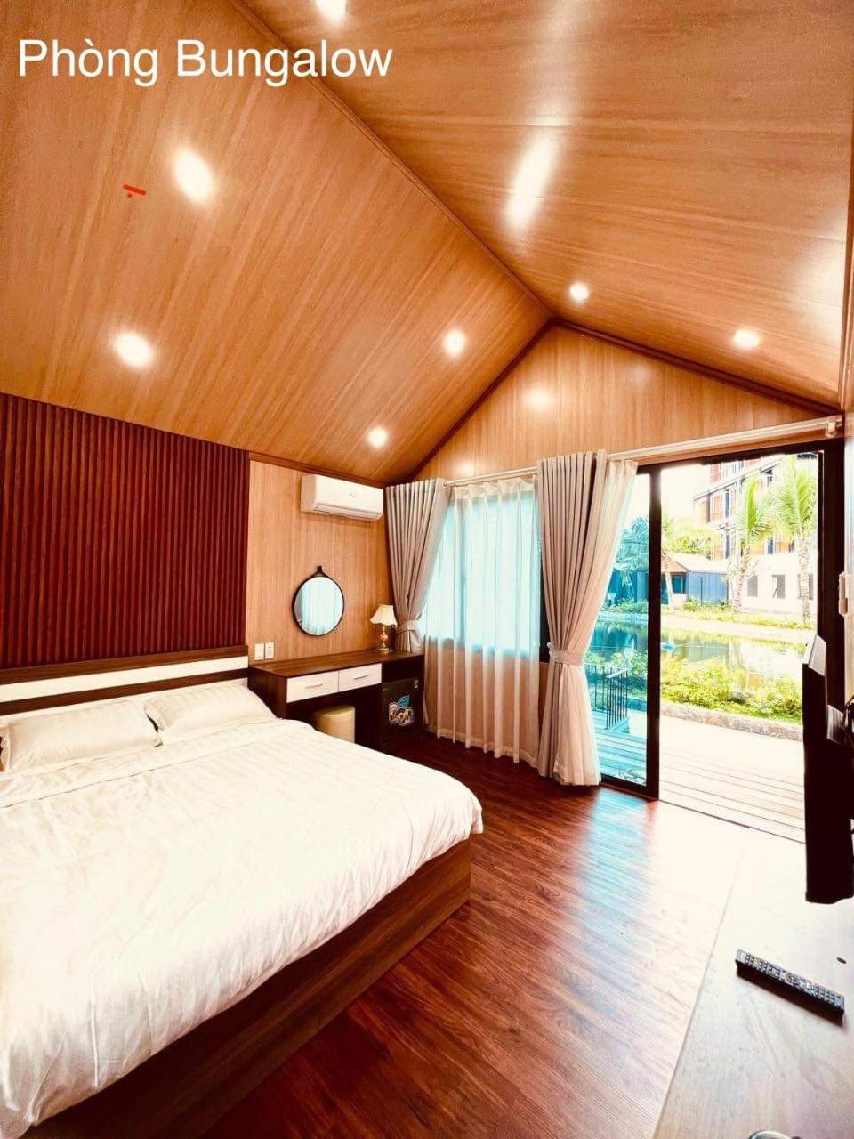 Ho Coc Park & Resort Xa Nhu Lam Extérieur photo